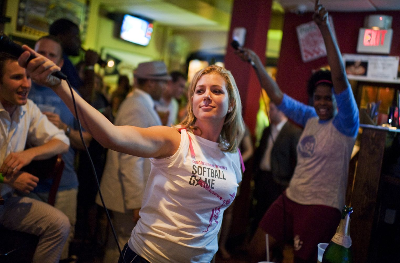 . . to think about Brianna Keilar at a karaoke bar. 